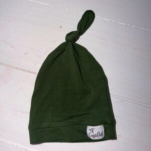 Copper Pearl Baby Knot Hat Set – Green & Rust